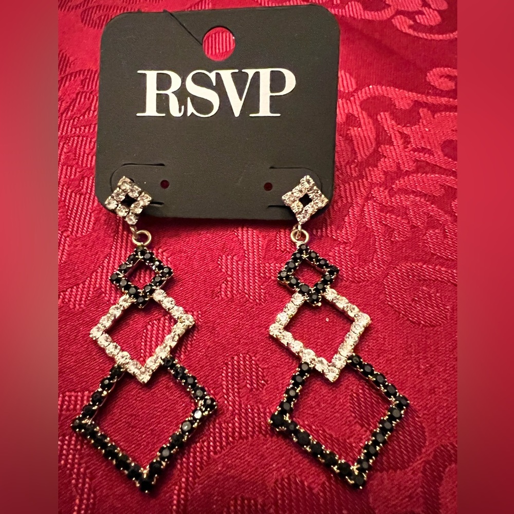 Fancy earrings for a night out, Christmas party, New Years Eve